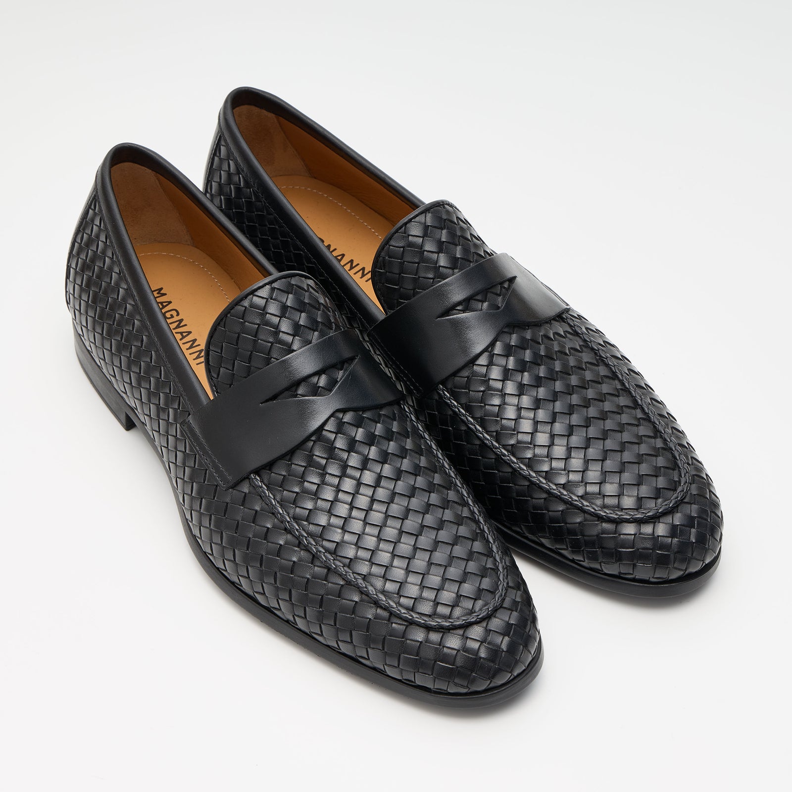 邦楽 BLACK  PASSIONE nihillvana FLEX ウーヴンコインローファー ブラック | 24414 BL – MAGNANNI