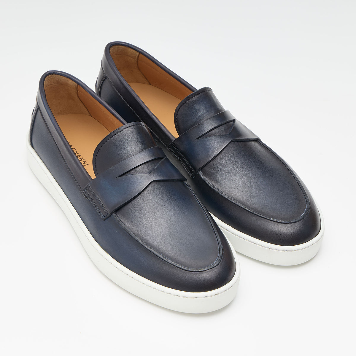 未使用　新品　マグナーニ　サイズ9.5 25.9.5_tomoesyoji4120_1200x.