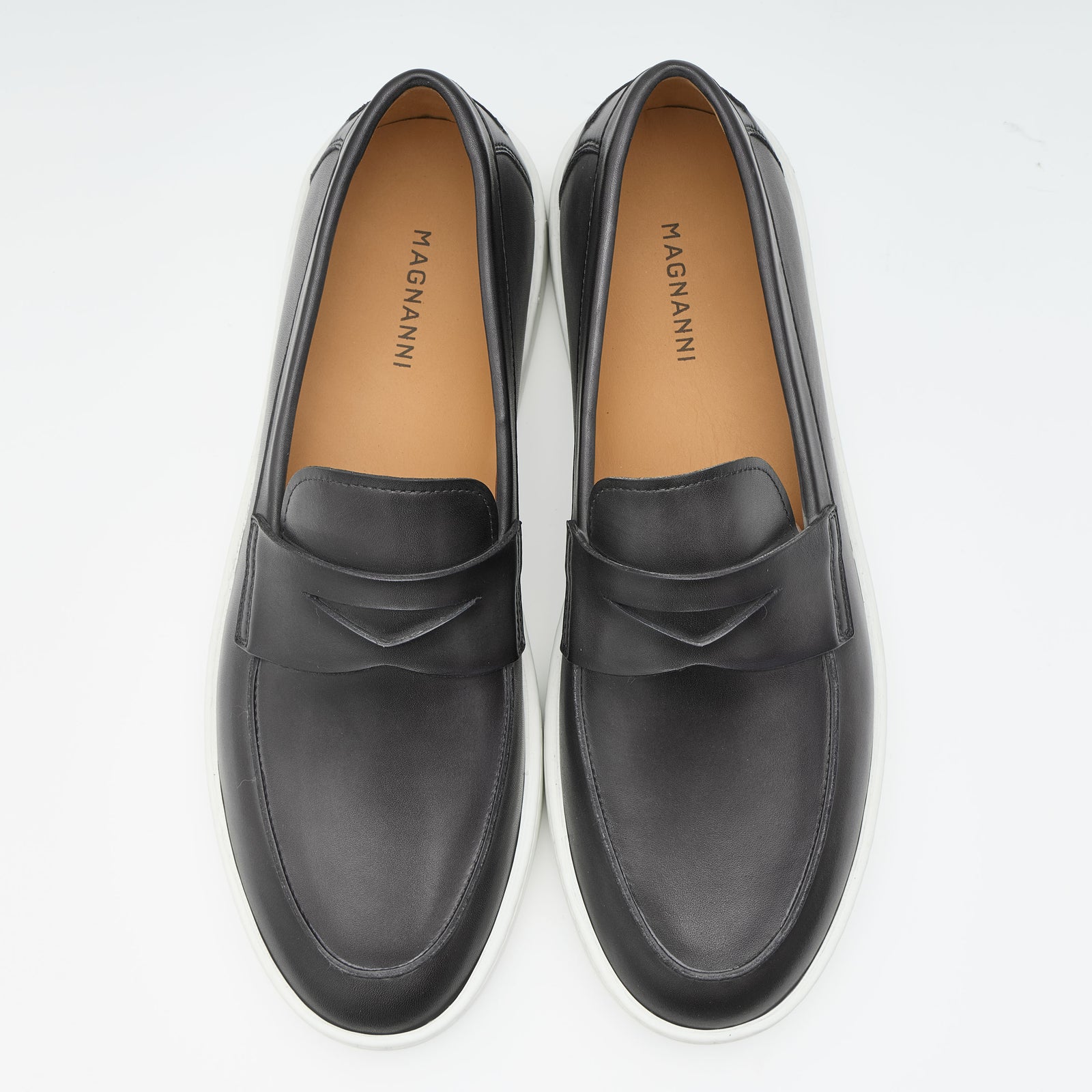 KANAページ ペニーローファースニーカー｜25628 DGY – MAGNANNI(マグナーニ)公式