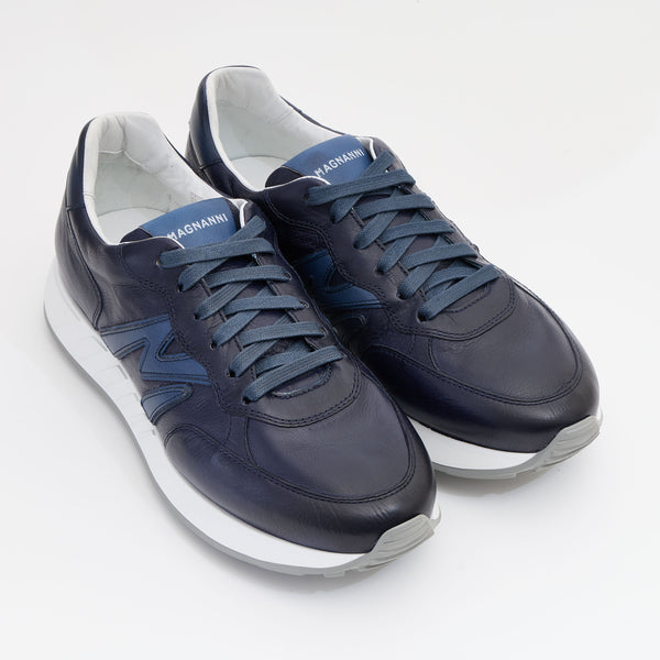 MAGNANNI　マグナーニ　51979　AZUL　ブルー26.5〜27cm相当 NEW ARRIVALS – ページ – MAGNANNI(マグナーニ)公式WEBSTORE